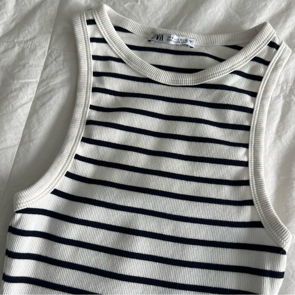 Zara Stripe Crop Top - Picture 5 of 13